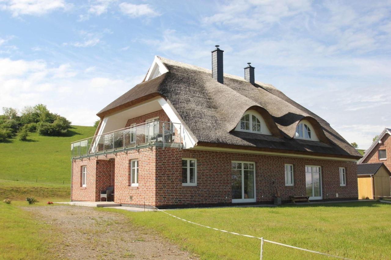 Wassernahes Ferienhaus Mit Meerblick Und Schwimmbadnutzung In Sellin - Ferienhaus Rohrweihe Gager Exteriör bild