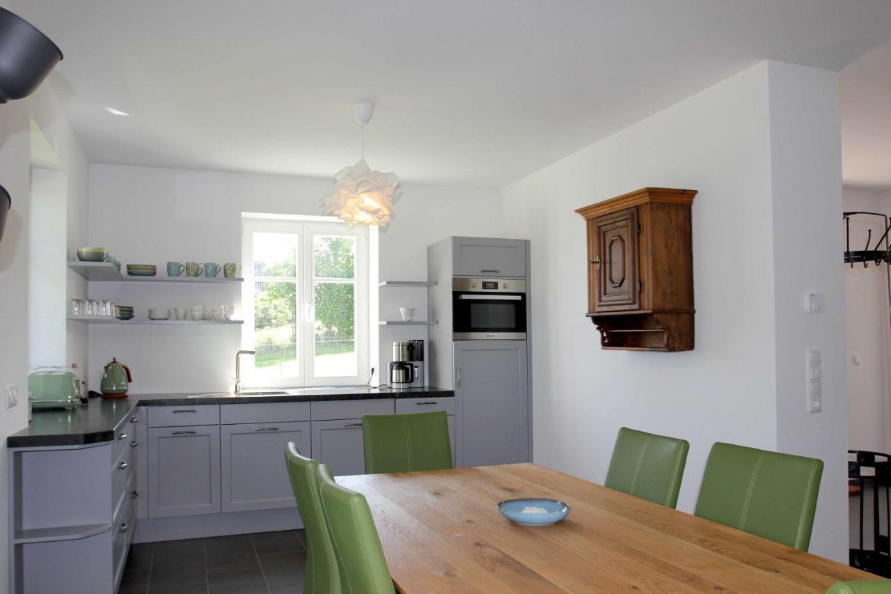 Wassernahes Ferienhaus Mit Meerblick Und Schwimmbadnutzung In Sellin - Ferienhaus Rohrweihe Gager Exteriör bild
